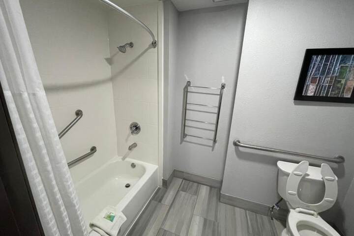 Room 44 of 50