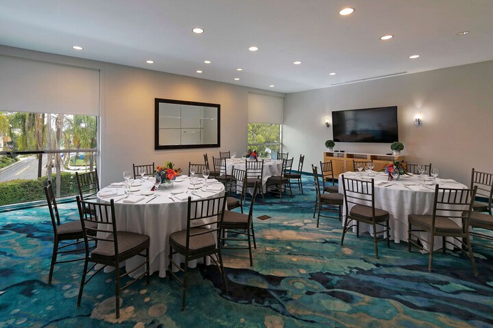 Belamar Hotel Manhattan Beach Tapestry Collection by Hilton
