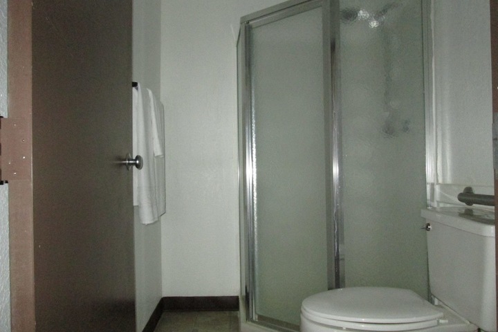 Room 21 of 27