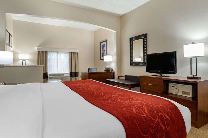 Room 12 of 27