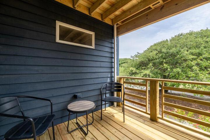 Climate Change - Duck Sea Tern, Oceanside, 280 Yds to Beach, Pool, Hot Tub, Pets OK