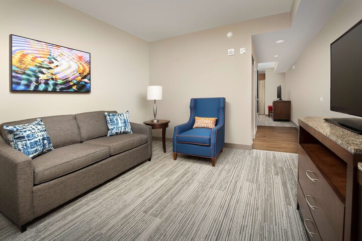 Room 10 of 48
