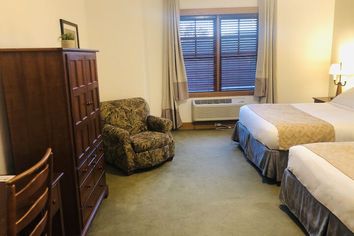 Room 49 of 136