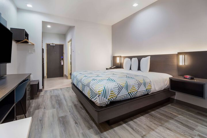 Room 43 of 52