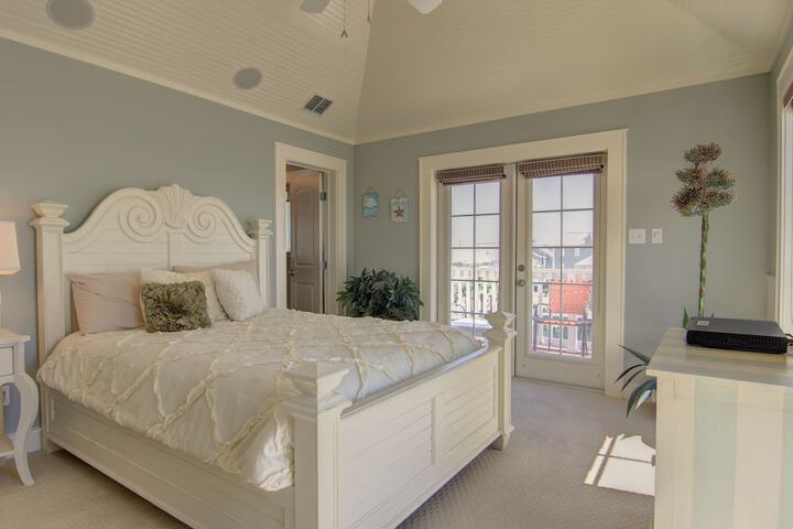 Room 21 of 27