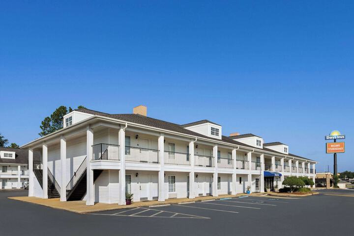 Hotel 5 of 30