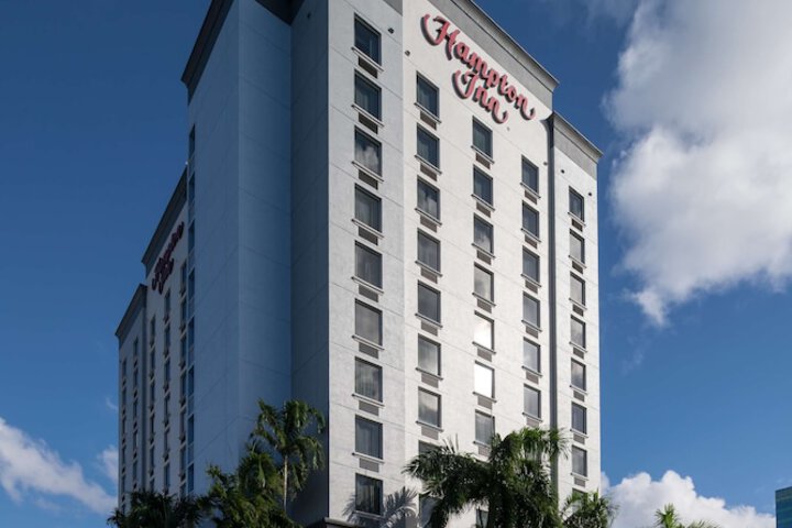 Hotel 2 of 34