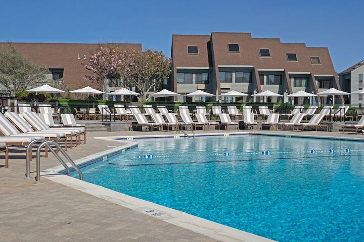 The Surf Club