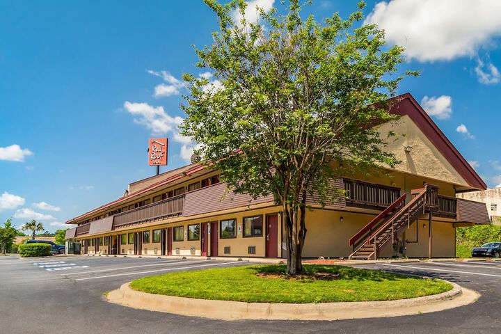 Hotel 7 of 36