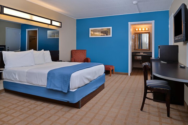Room 11 of 21
