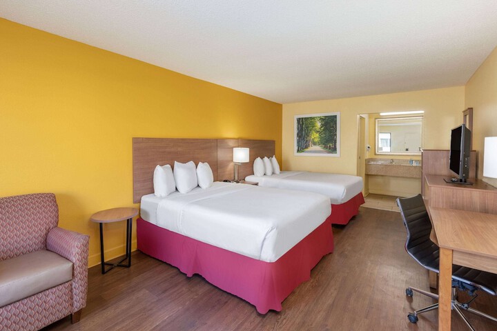 Room 42 of 48