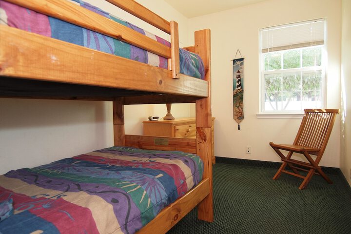 Room 35 of 68