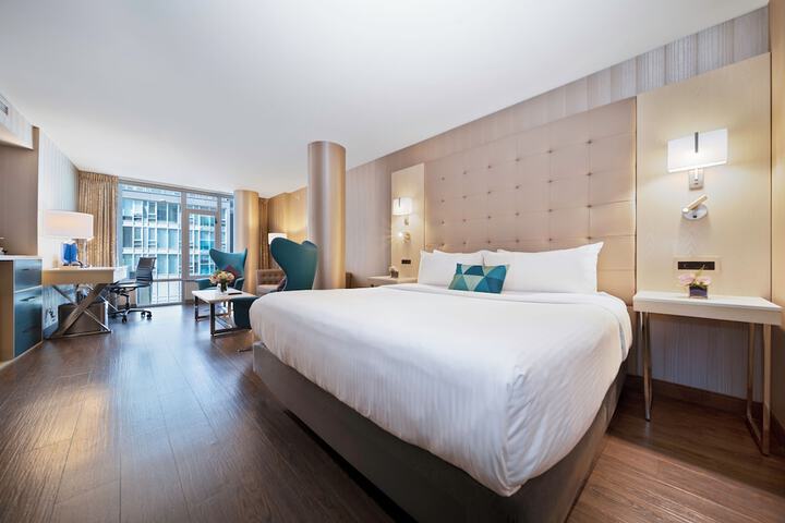 Room 20 of 79