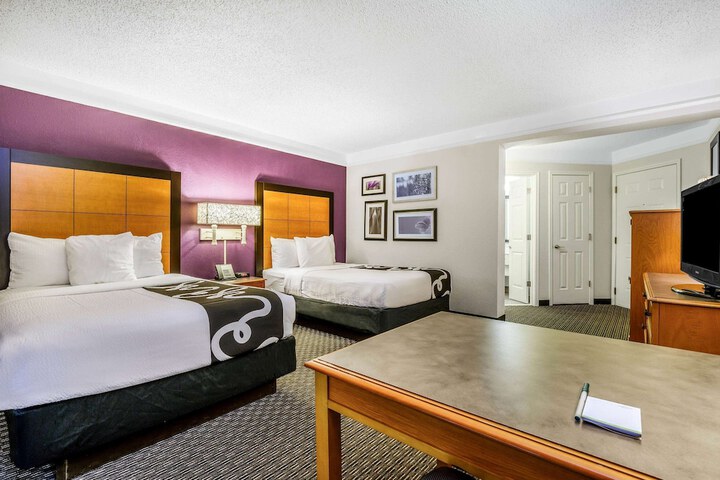 Room 14 of 30