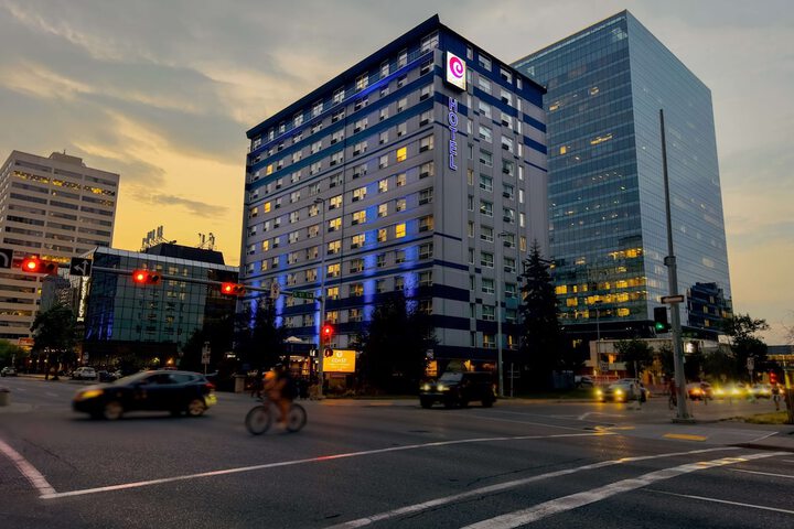 Hotel 7 of 42