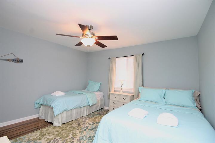 Room 12 of 26
