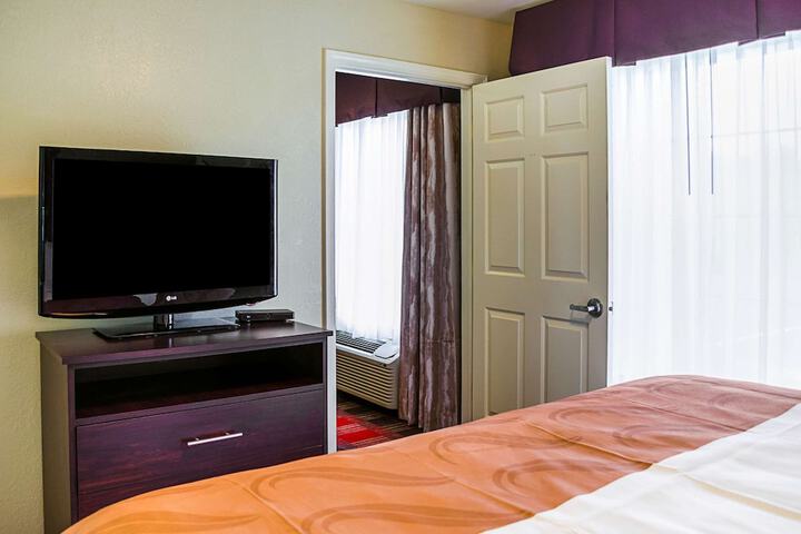 Room 19 of 34