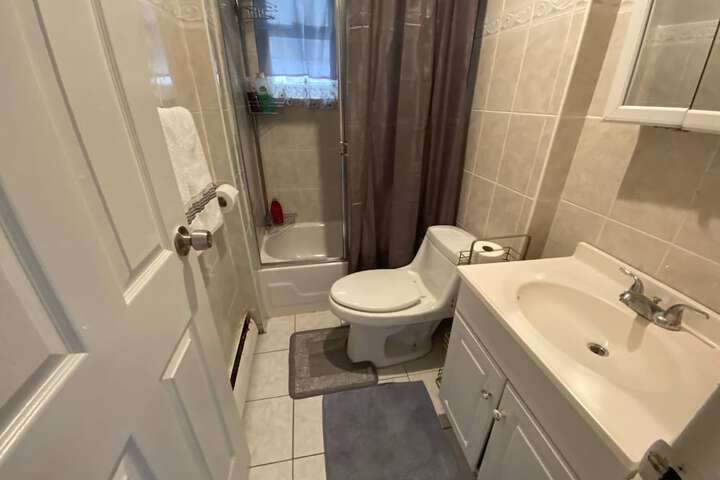 1 Lovely 2 Bedrooms Rental in West New York Nj