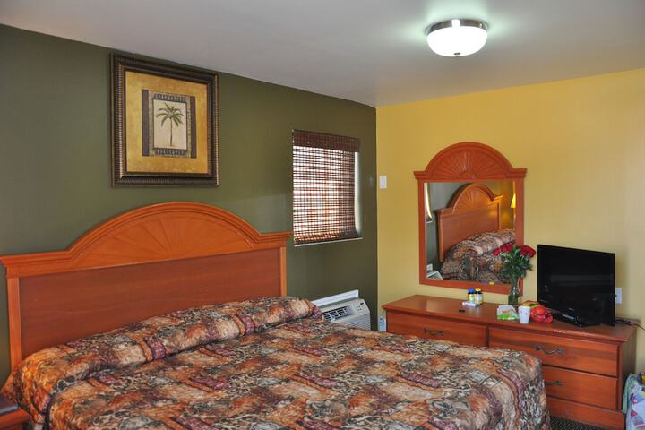 Room 20 of 42