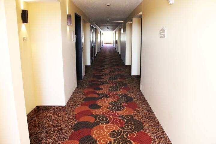 Ballroom/Hall 35 of 41