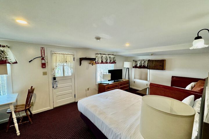 Room 51 of 73