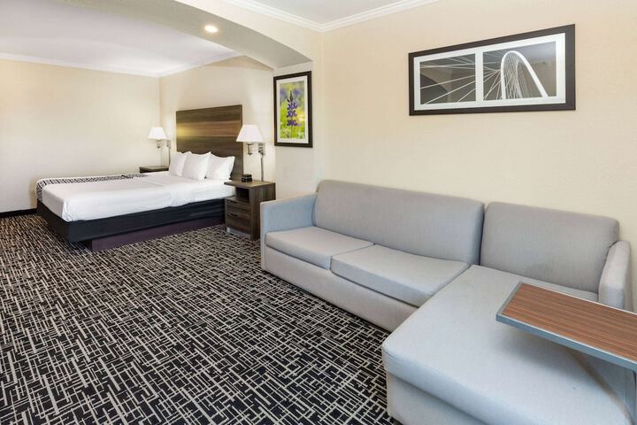 La Quinta Inn & Suites by Wyndham Garland Harbor Point