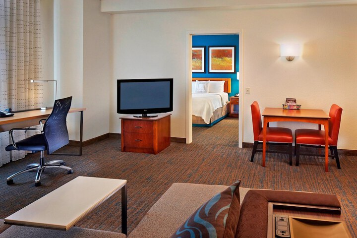 Room 20 of 39