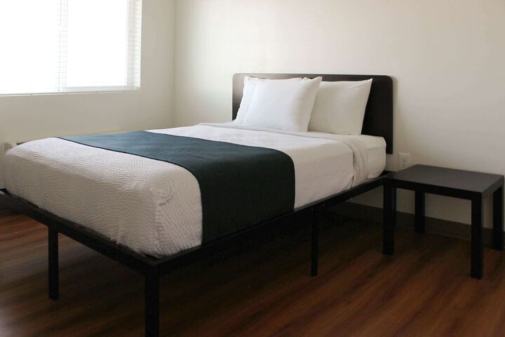 Room 18 of 29