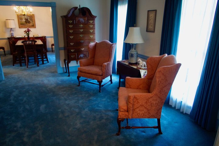 Room 8 of 27