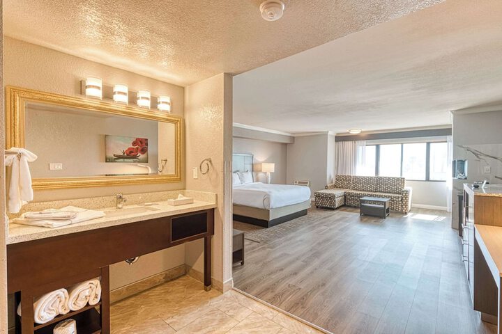 Room 76 of 150