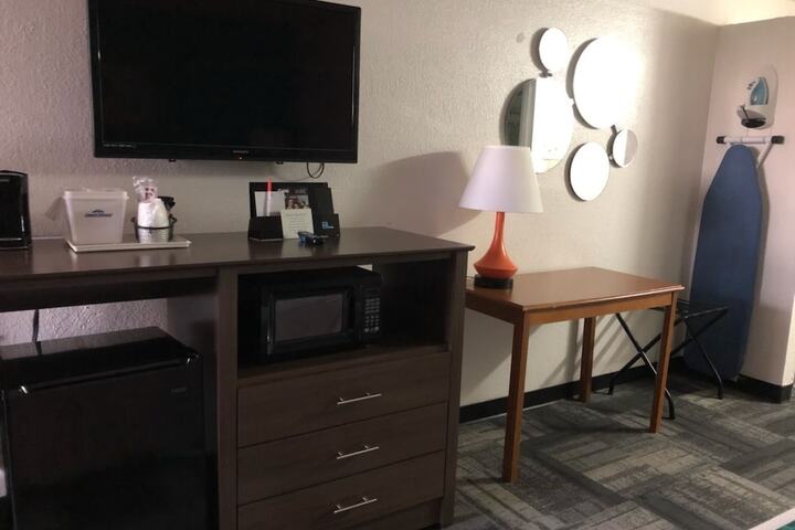Room 52 of 60