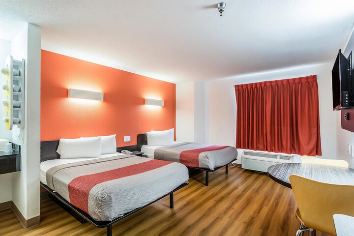 Room 18 of 30