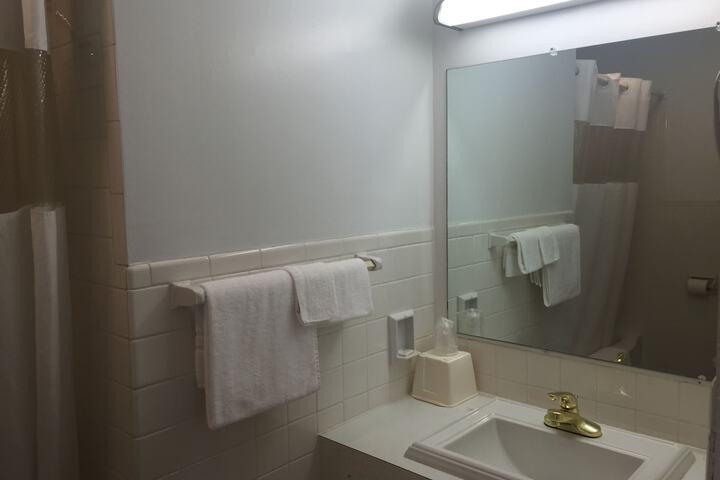 Room 16 of 20