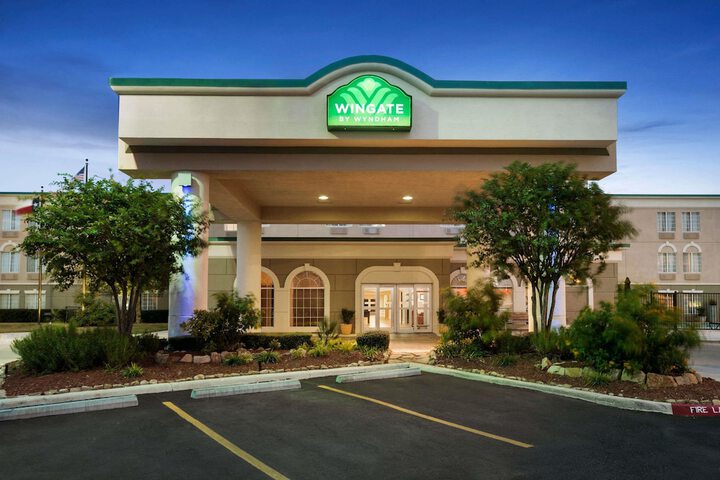 Hotel 2 of 28