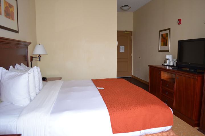 Room 19 of 28