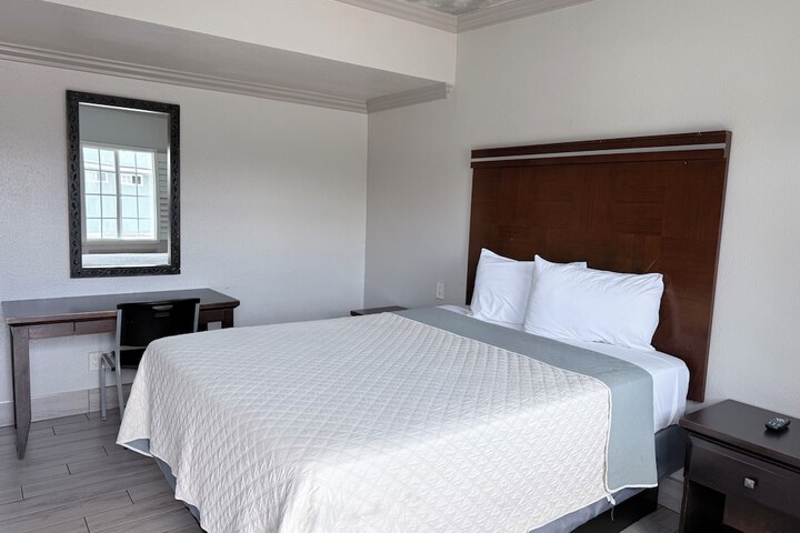 Town House Motel