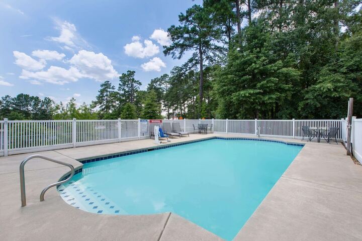 Pool 7 of 53