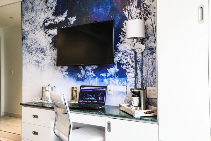 Room 12 of 27