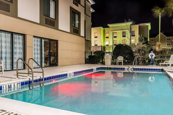 Pool 7 of 43