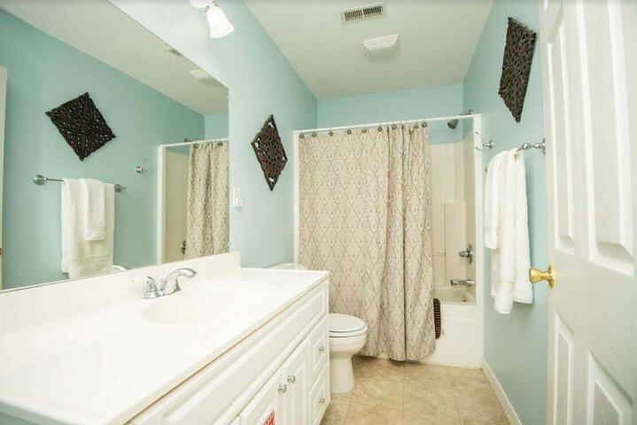 Room 16 of 36