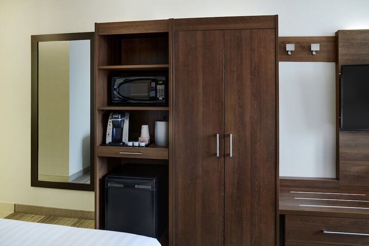 Room 39 of 73