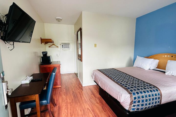 Room 30 of 40