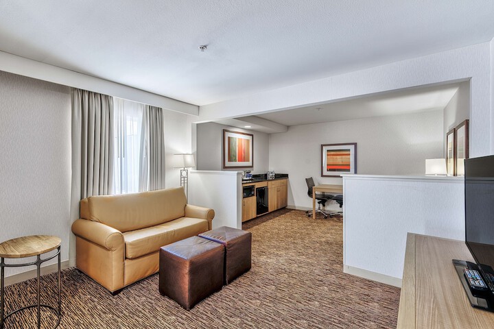 DoubleTree by Hilton Hotel Vancouver