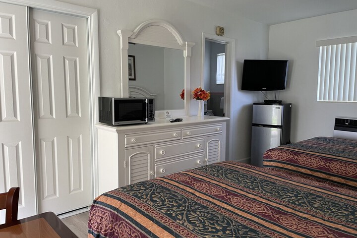 Room 41 of 105
