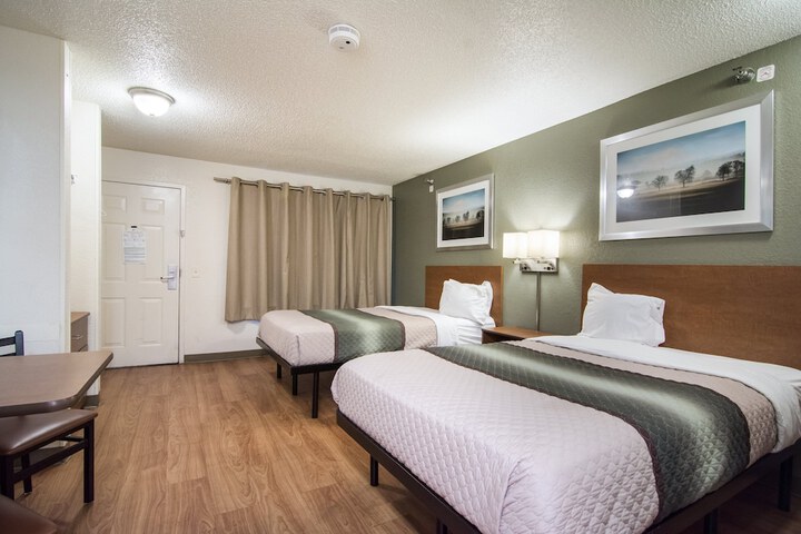 Room 20 of 27