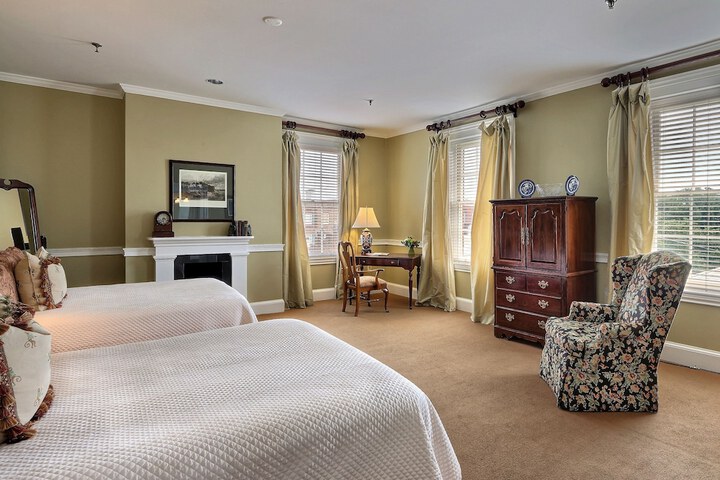 Room 31 of 170