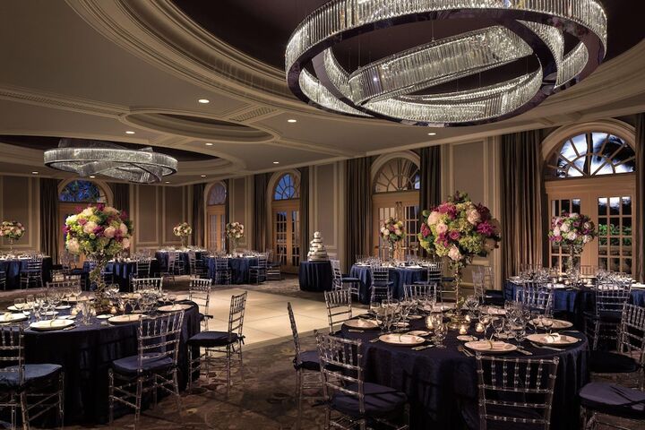 Ballroom/Hall 82 of 96
