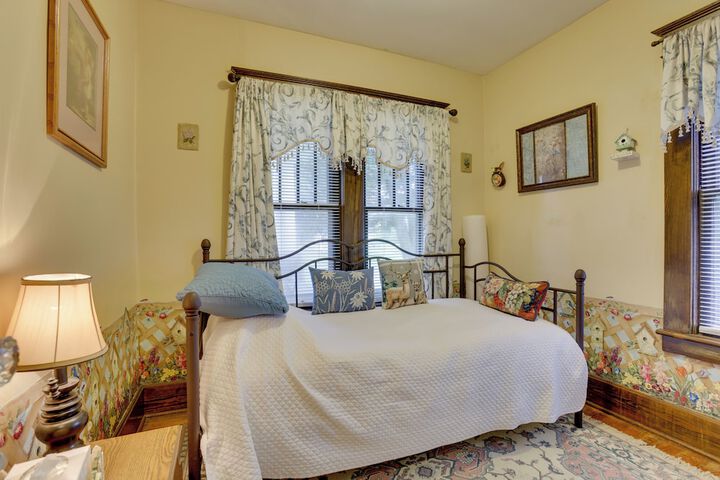 Charming Urbana Home Near Downtown!