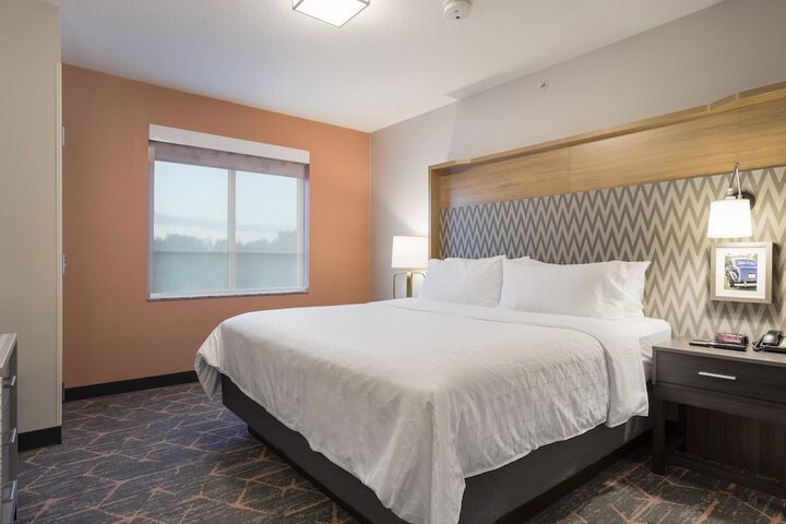 Holiday Inn Jackson NW - Airport Road by IHG