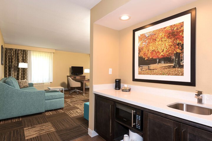 Hampton Inn & Suites Fremont